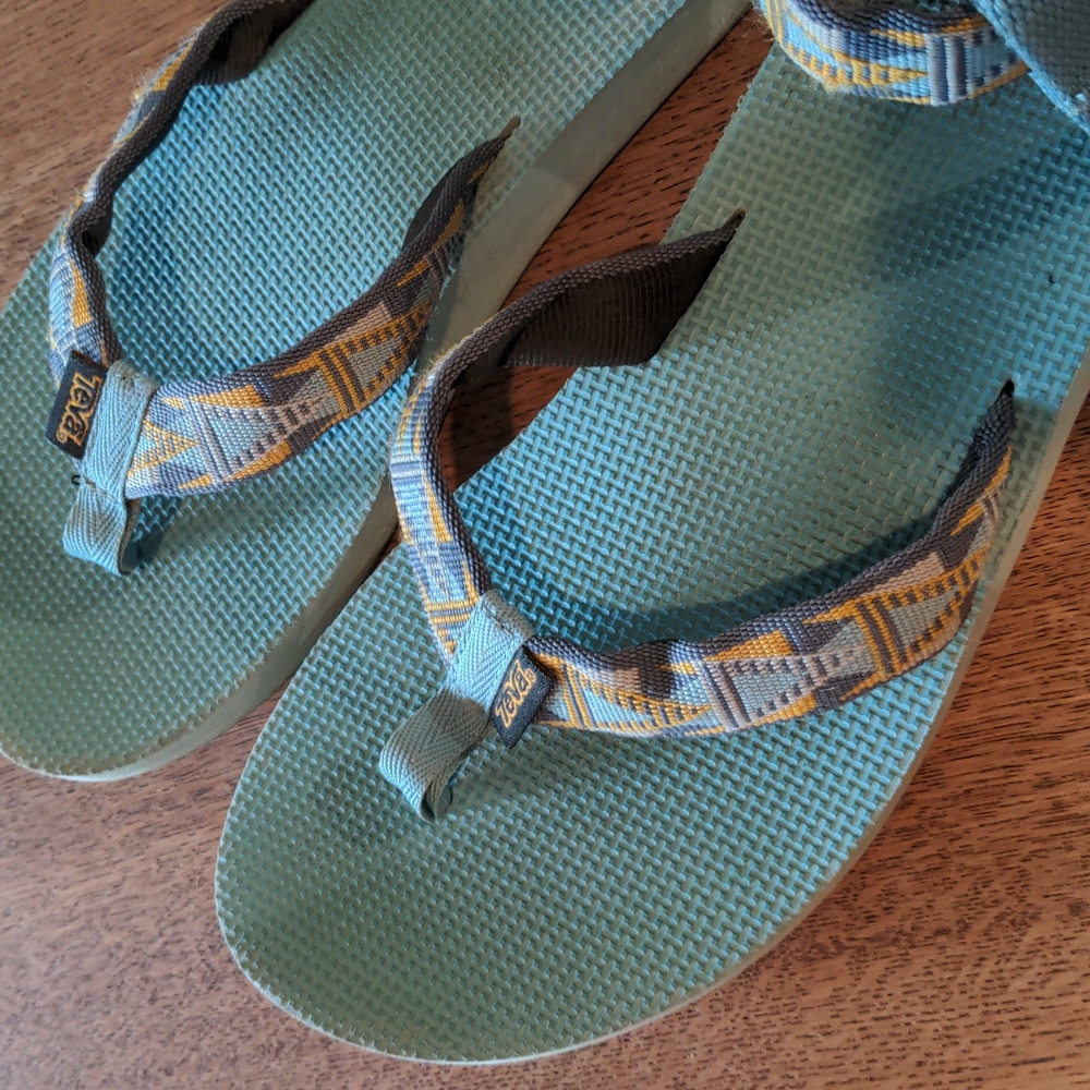 Teva Sandal - Women's 10 - Picture 2 of 3